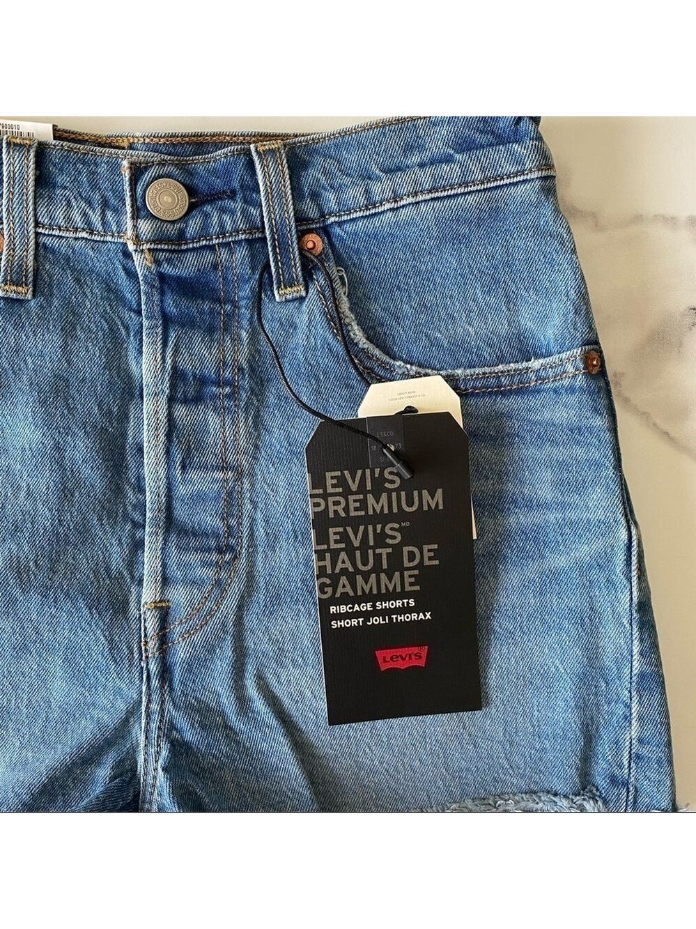 Levi’s Ribcage High Rise Raw Edge Jean Shorts - Picture 6 of 12